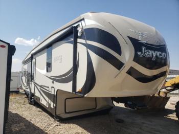  Salvage Jayco Pinnacle