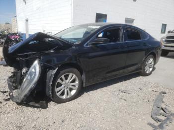  Salvage Chrysler 200