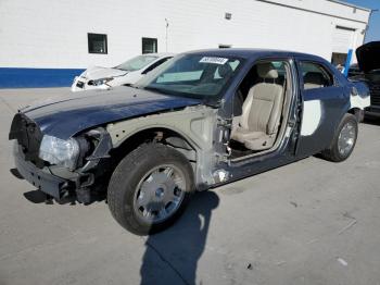  Salvage Chrysler 300