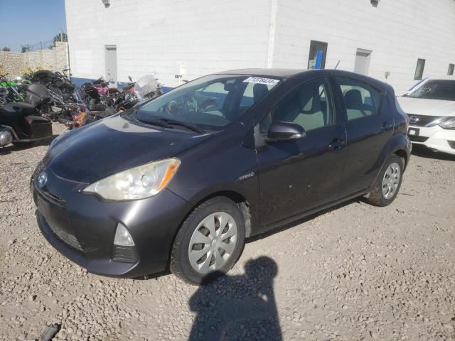  Salvage Toyota Prius