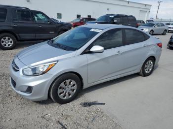  Salvage Hyundai ACCENT