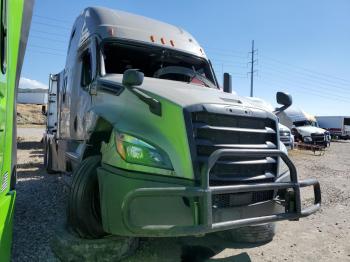  Salvage Freightliner Cascadia