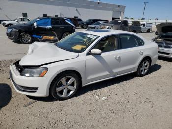  Salvage Volkswagen Passat