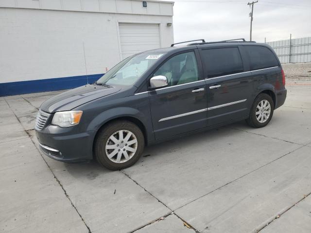  Salvage Chrysler Minivan