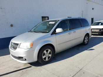  Salvage Dodge Caravan