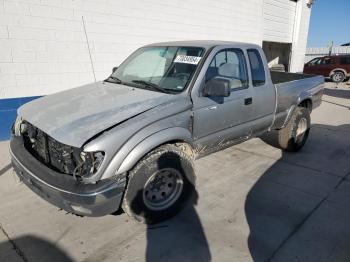  Salvage Toyota Tacoma