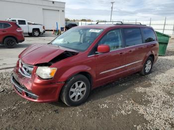  Salvage Chrysler Minivan