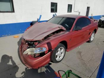  Salvage Ford Mustang