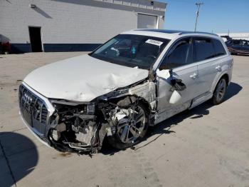  Salvage Audi Q7