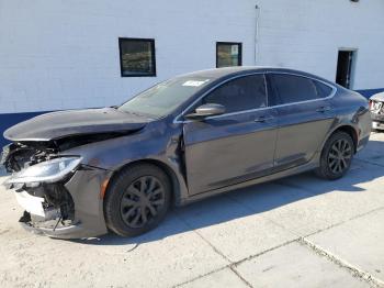  Salvage Chrysler 200