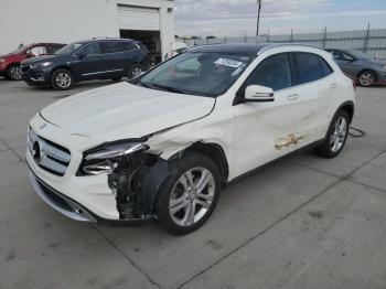  Salvage Mercedes-Benz GLA