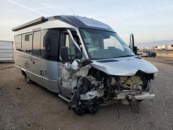  Salvage Mercedes-Benz Sprinter