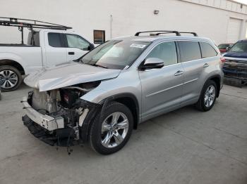  Salvage Toyota Highlander