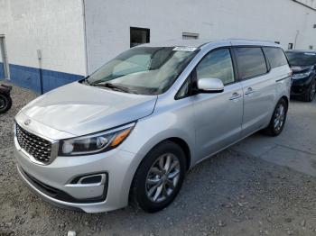  Salvage Kia Sedona