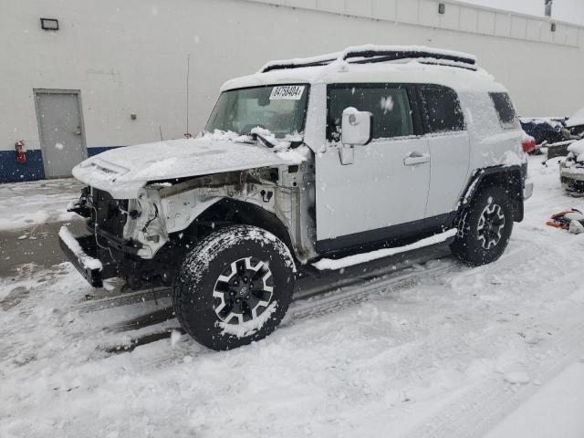  Salvage Toyota FJ Cruiser