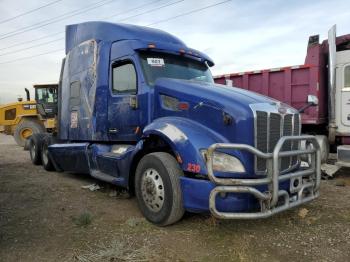  Salvage Peterbilt 579