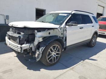  Salvage Ford Explorer