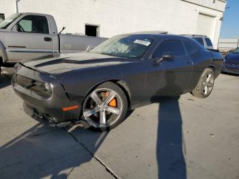  Salvage Dodge Challenger