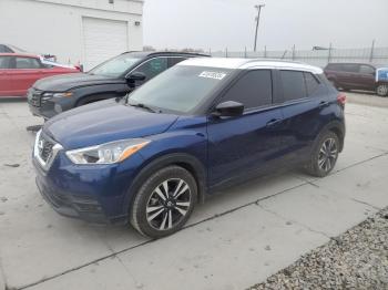  Salvage Nissan Kicks