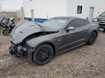  Salvage Ford Mustang