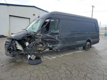  Salvage Mercedes-Benz Sprinter