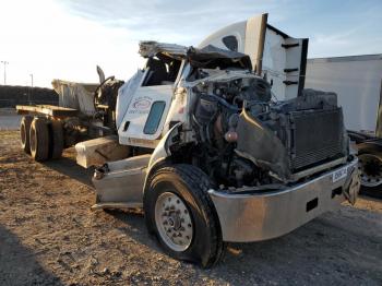  Salvage Peterbilt 348