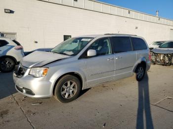  Salvage Chrysler Minivan