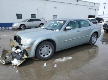  Salvage Chrysler 300