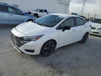  Salvage Nissan Versa