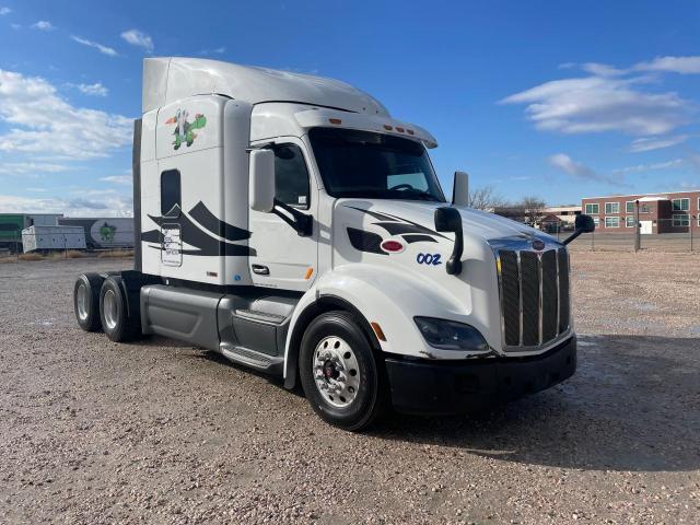  Salvage Peterbilt 579