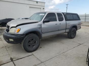  Salvage Toyota Tundra