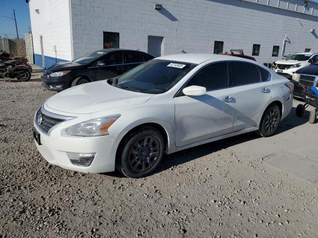  Salvage Nissan Altima
