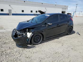  Salvage Ford Fiesta