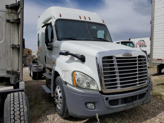  Salvage Freightliner Cascadia