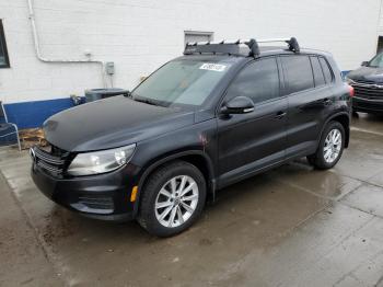  Salvage Volkswagen Tiguan