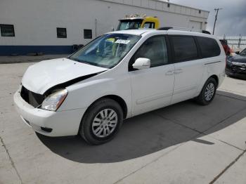  Salvage Kia Sedona