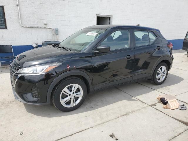  Salvage Nissan Kicks