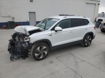  Salvage Volkswagen Taos
