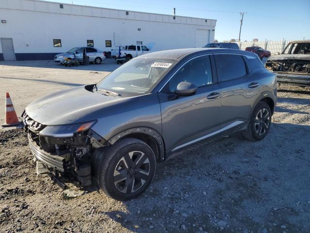  Salvage Nissan Kicks