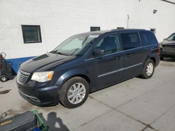  Salvage Chrysler Minivan