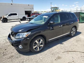  Salvage Nissan Pathfinder