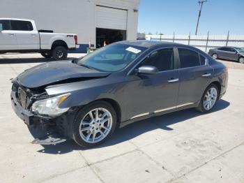  Salvage Nissan Maxima