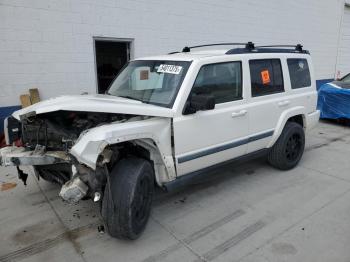  Salvage Jeep Commander