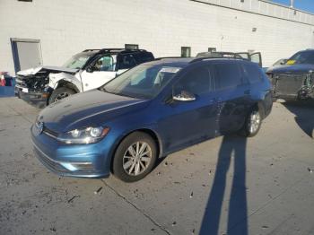  Salvage Volkswagen Golf