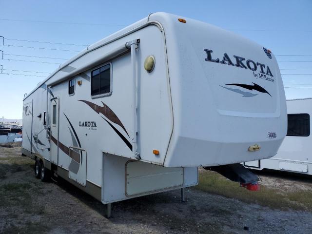  Salvage Lako Trailer