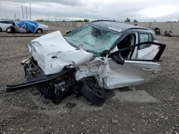  Salvage Nissan Kicks