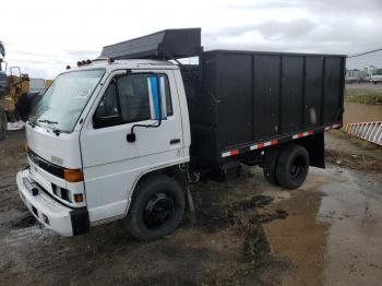  Salvage Isuzu Npr