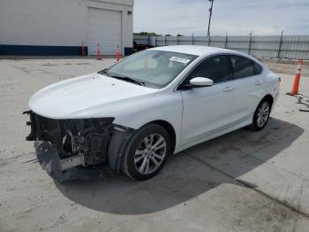  Salvage Chrysler 200