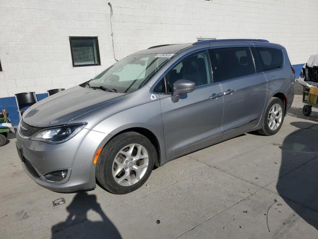  Salvage Chrysler Pacifica