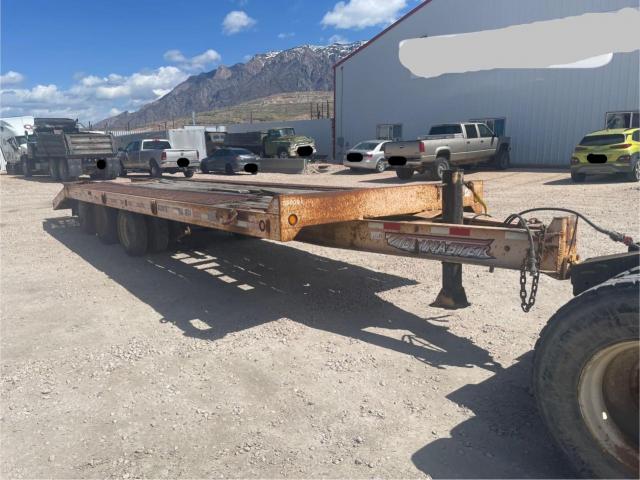  Salvage Towmaster Trailer